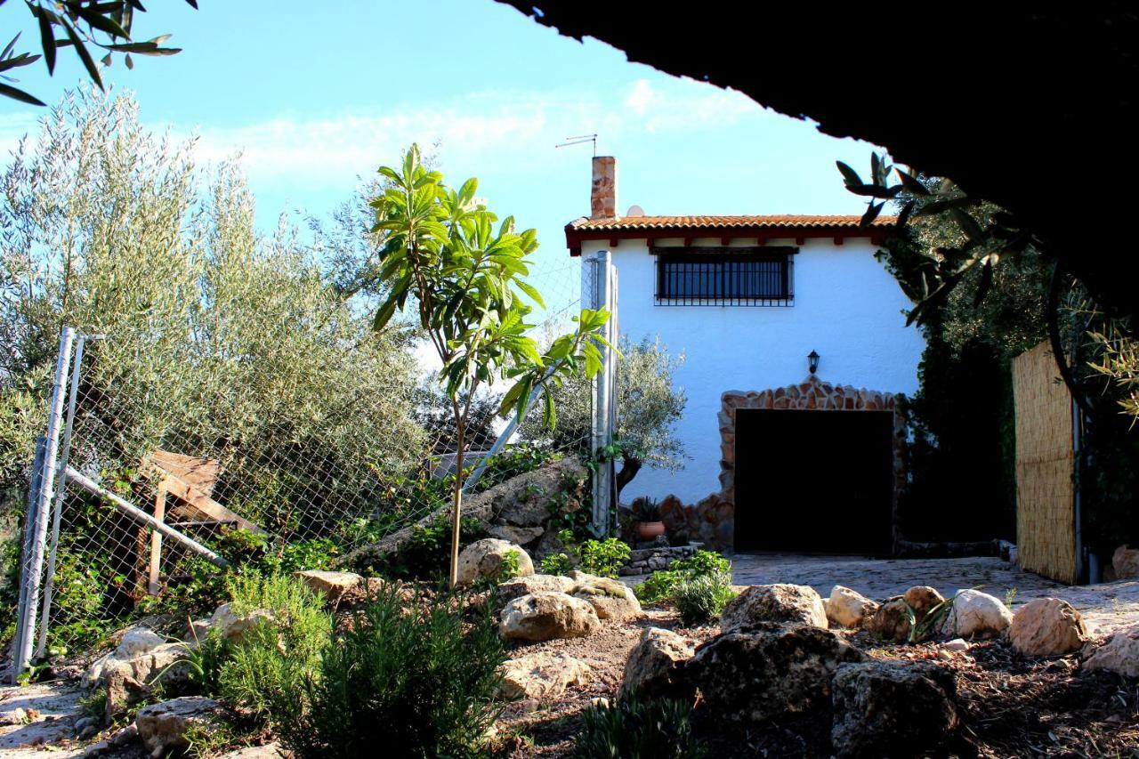 Alojamiento Rural El Agueelo Huelma Bagian luar foto